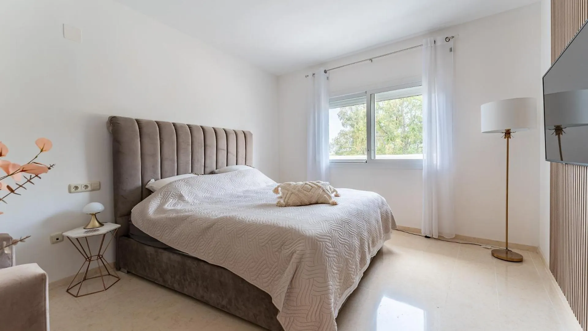 Ct 366 - Faro'S Silent Dream In Elviria - Marbella Apartment
